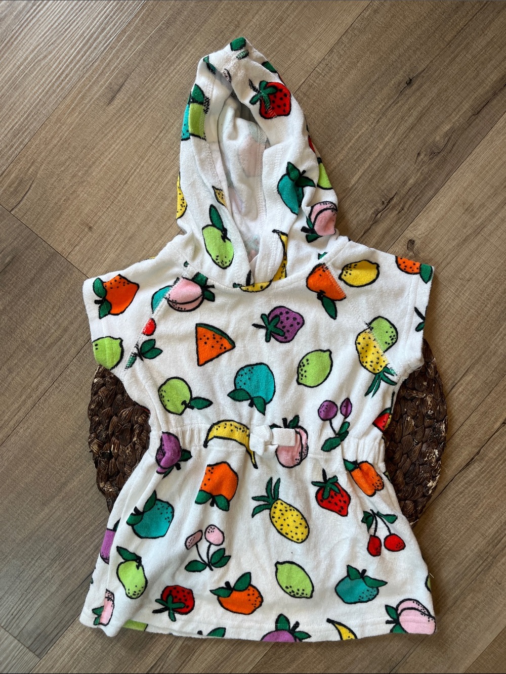 Hanna Andersson White Terry Dress with Multicolor Fruit Print Size 3
